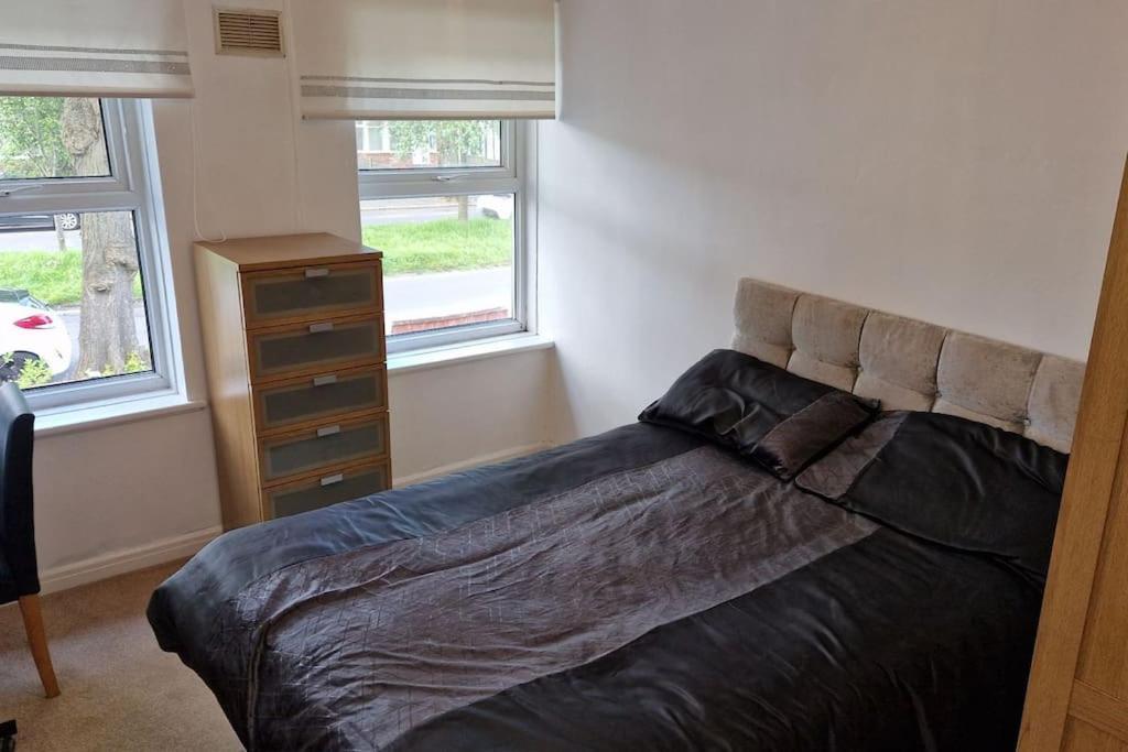 4 Bedroom Perfect Home For The Family Getaway Birmingham Zewnętrze zdjęcie